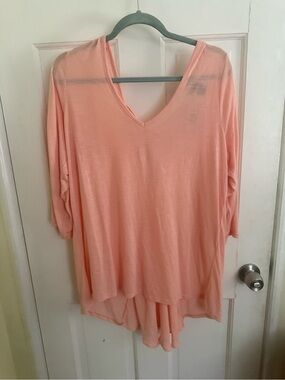 Torrid Peach V-Neck Flowing Tunic Top size 1 NWT